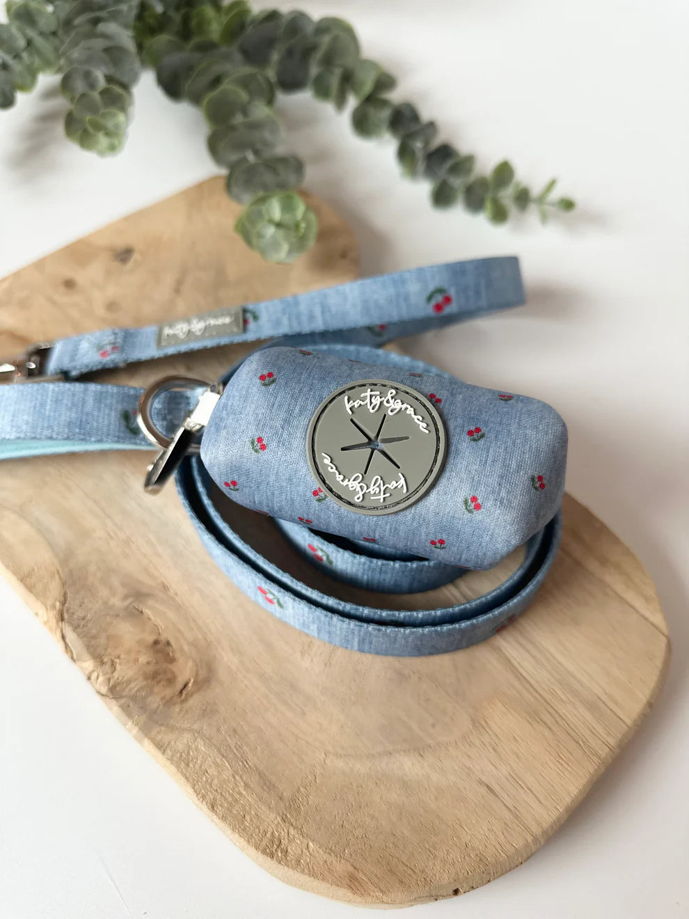 Katy&Grace - Kotbeutelspender Cherry Jeans