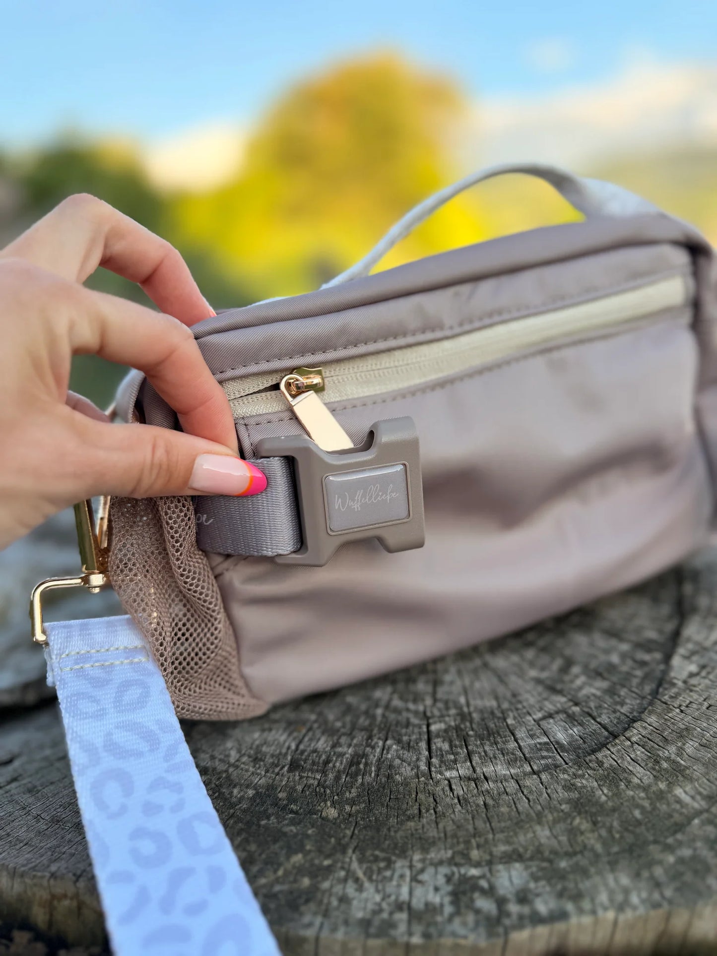 WUFFELLIEBE -ALL IN Walking Bag, LEO greige